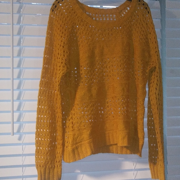 Sweater and cap/Tam - Picture 2 of 5